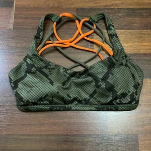 Lululemon free to be wild bra